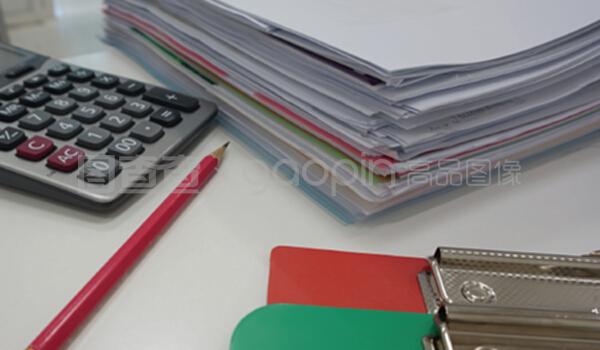 辦公室里的無(wú)聲伙伴 文件與辦公用品的整理與高效利用